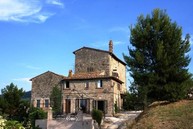 Gli Appartamenti Di Torre Bertona Todi Eksteriør billede