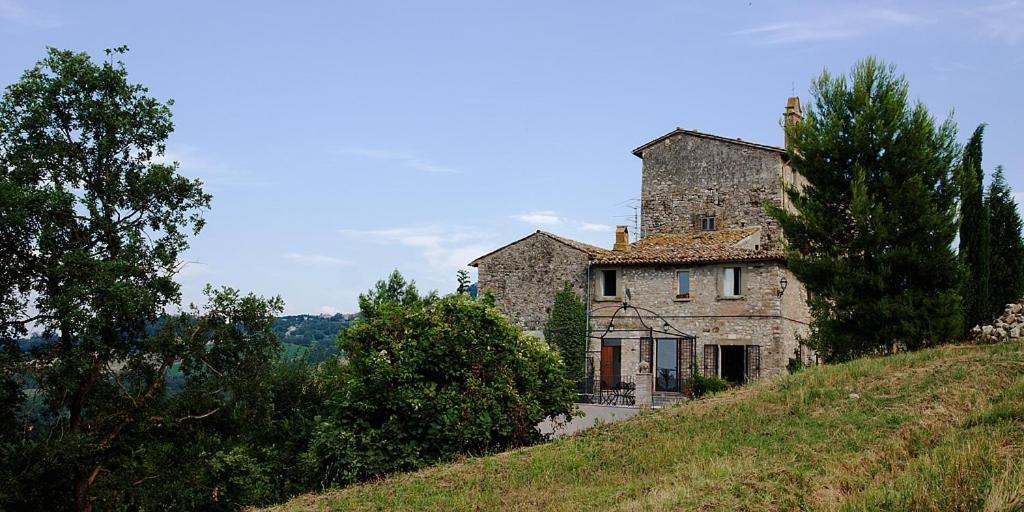 Gli Appartamenti Di Torre Bertona Todi Eksteriør billede